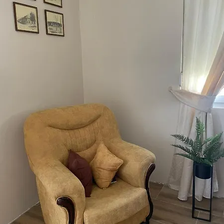 Eva Apartament *